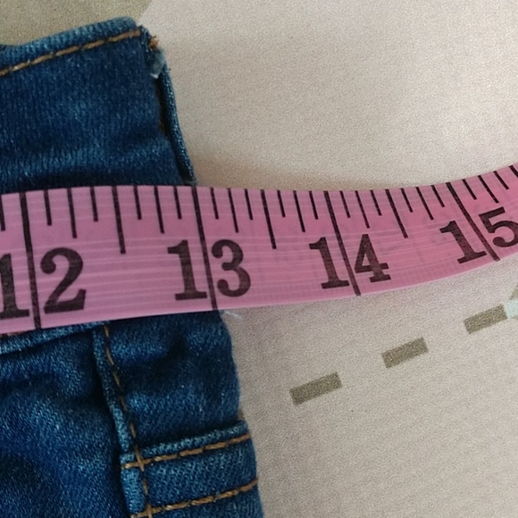 Wild Fable cropped Distressed Skinny Jeans. Size 0 - Picture 7 of 9